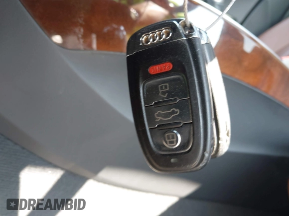 2010 Audi Q5 Premium Plus z VIN WA1LKAFP4AA058751, wystawiony jako IAAI lot #42414738 z przebiegiem 152 771 mil mil oraz . Historia ofert i sprzedaży dostępna na DreamBid. Obrazek 11.