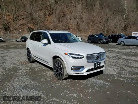 2023 Volvo XC90 Plus with VIN YV4062PNXP1980902, listed as a Copart auction lot 49292455 with 18,939 mi miles and Salvage Title. Bid and sale history available at carsss.com. Image 14.