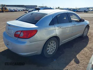 2008 Chrysler Sebring LX with VIN 1C3LC46K28N225737, listed as a IAAI auction lot 41817390 with 165,533 mi miles and . Bid and sale history available at DreamBid. Image 4.