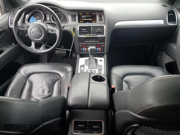 2015 Audi Q7 S line Prestige z VIN WA1DGAFE8FD023785, wystawiony jako Copart lot #56737425 z przebiegiem 134 926 mil mil oraz Szkoda całkowita • Salvage title. Historia ofert i sprzedaży dostępna na DreamBid. Obrazek 8.