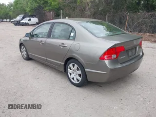 2006 Honda Civic LX z VIN 1HGFA16506L056545, wystawiony jako IAAI lot #42323282 z przebiegiem 273 962 mil mil oraz . Historia ofert i sprzedaży dostępna na DreamBid. Obrazek 3.