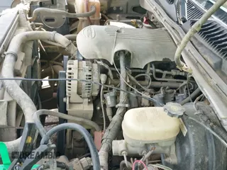 2006 Chevrolet Silverado 1500 LS с VIN 1GCEC19V16Z233584, выставлен на аукционе IAAI как лот 41664131 с пробегом 316 943 миль миль и . История ставок и продаж доступна на DreamBid. Изображение 20.
