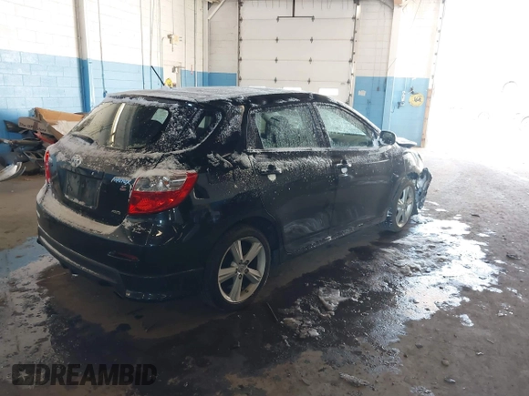 2009 Toyota Matrix S with VIN 2T1LE40E39C004676, listed as a IAAI auction lot 41366470 with 146,316 mi miles. Bid and sale history available at carsss.com. Image 4.