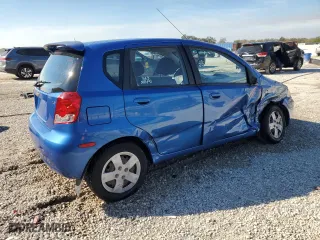 2007 Chevrolet Aveo LS with VIN KL1TD66627B758850, listed as a Copart auction lot 43155335 with 173,989 mi miles and Salvage Title. Bid and sale history available at carsss.com. Image 3.