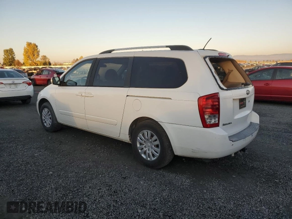 2011 Kia Sedona LX with VIN KNDMG4C72B6409873, listed as a Copart auction lot 78743494 with 137,161 mi miles and Clean Title. Bid and sale history available at carsss.com. Image 2.