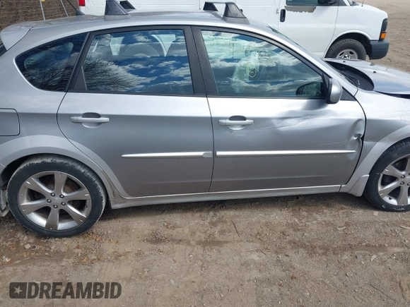 2011 Subaru Impreza Outback Special Sports z VIN JF1GH6D61BH824768, wystawiony jako IAAI lot #41886661 z przebiegiem 137 832 mil mil oraz . Historia ofert i sprzedaży dostępna na DreamBid. Obrazek 13.