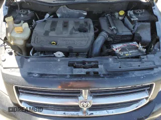 2007 Dodge Caliber R/T z VIN 1B3HE78K27D203611, wystawiony jako Copart lot #61256665 z przebiegiem 138 620 mil mil oraz Czysty tytuł • Clean title. Historia ofert i sprzedaży dostępna na DreamBid. Obrazek 11.