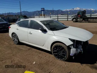 2019 Nissan Altima SR with VIN 1N4BL4CV3KC157849, listed as a Copart auction lot 47250495 with 111,094 mi miles and Salvage Title. Bid and sale history available at carsss.com. Image 4.