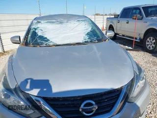 2017 Nissan Altima SL z VIN 1N4AL3AP7HC145805, wystawiony jako IAAI lot #41391734 z przebiegiem 121 753 mil mil oraz . Historia ofert i sprzedaży dostępna na DreamBid. Obrazek 6.