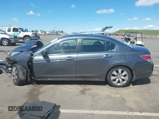 2008 Honda Accord EX-L z VIN 1HGCP36818A073425, wystawiony jako IAAI lot #41939118 z przebiegiem Nie podano mil oraz . Historia ofert i sprzedaży dostępna na DreamBid. Obrazek 14.