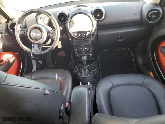 2013 MINI Cooper Countryman with VIN WMWZB3C5XDWR35519, listed as a Copart auction lot 82826894 with 89,832 mi miles and Salvage Title. Bid and sale history available at carsss.com. Image 8.