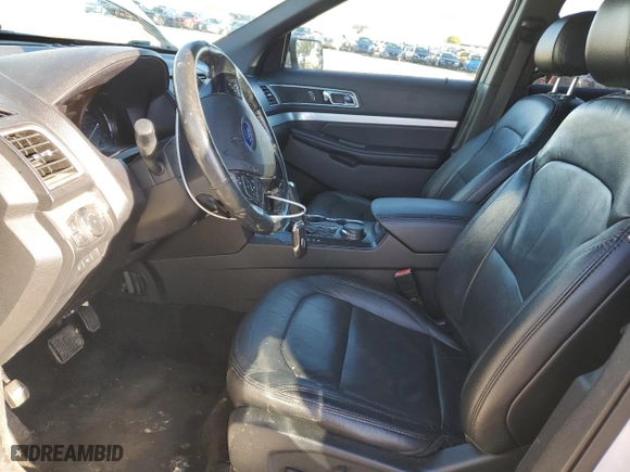2017 Ford Explorer XLT with VIN 1FM5K8D81HGC53017, listed as a Copart auction lot 43862175 with 210,363 mi miles and Salvage Title. Bid and sale history available at carsss.com. Image 7.
