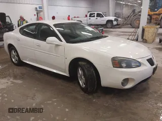 2006 Pontiac Grand Prix with VIN 2G2WP552X61244124, listed as a IAAI auction lot 41701857 with 185,059 mi miles. Bid and sale history available at carsss.com. Image 1.