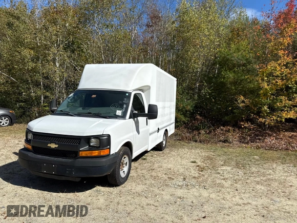 2014 Chevrolet Express Commercial z VIN 1GB0G2CG8E1143526, wystawiony jako Copart lot #75367264 z przebiegiem 396 638 mil mil oraz Czysty tytuł • Clean title. Historia ofert i sprzedaży dostępna na DreamBid. Obrazek 2.