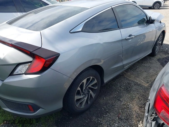 2017 Honda Civic Coupe LX with VIN 2HGFC4B5XHH307783, listed as a IAAI auction lot 41835385 with 113,018 mi miles. Bid and sale history available at carsss.com. Image 4.
