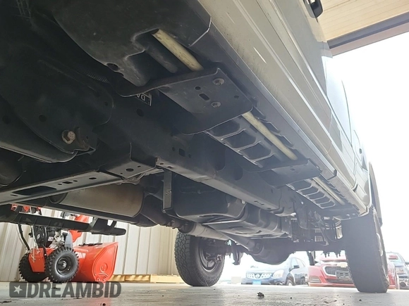 2019 Ford F-250 XL with VIN 1FT7X2B60KED15782, listed as a IAAI auction lot 42840321 with 119,106 mi miles and . Bid and sale history available at DreamBid. Image 1.