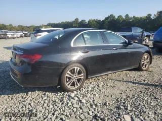 2022 Mercedes-Benz E-Class E 350 with VIN W1KZF8EB6NB034167, listed as a Copart auction lot 74252424 with 26,221 mi miles and Salvage Title. Bid and sale history available at carsss.com. Image 3.