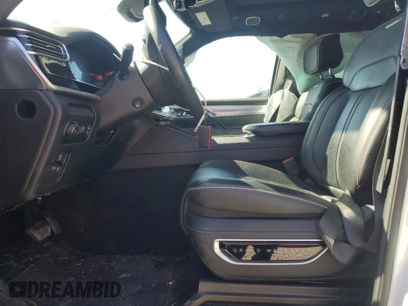 2023 Jeep Grand Wagoneer Series II with VIN 1C4SJSFPXPS574223, listed as a Copart auction lot 52938135 with 15,237 mi miles and Salvage title. Bid and sale history available at DreamBid. Image 7.