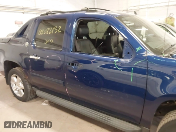 2013 Chevrolet Avalanche LT with VIN 3GNTKFE71DG309629, listed as a IAAI auction lot 42082132 with 139,428 mi miles and . Bid and sale history available at DreamBid. Image 14.
