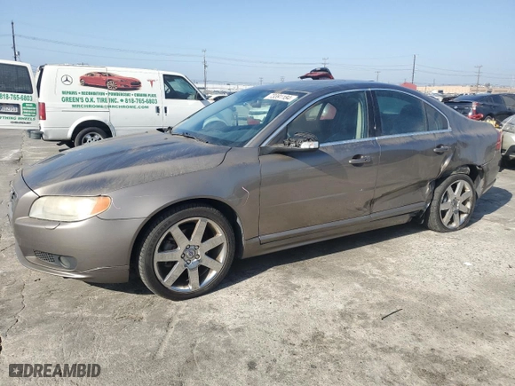 2008 Volvo S80 3.2L with VIN YV1AS982281073430, listed as a Copart auction lot 73391184 with 145,624 mi miles and Salvage Title. Bid and sale history available at carsss.com. Image 1.