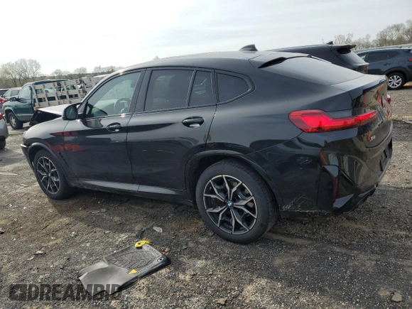 2024 BMW X4 M40i with VIN 5UX43DT05R9U46776, listed as a Copart auction lot 55015005 with 38,692 mi miles and Salvage title. Bid and sale history available at DreamBid. Image 2.