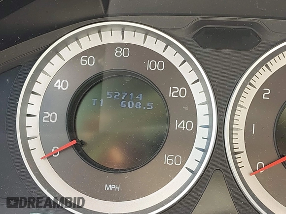 2013 Volvo XC70 3.2L with VIN YV4952BL7D1161583, listed as a IAAI auction lot 41893891 with 52,714 mi miles and . Bid and sale history available at DreamBid. Image 14.