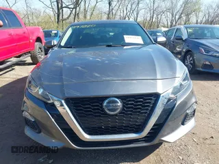 2019 Nissan Altima S z VIN 1N4BL4BV4KC187993, wystawiony jako IAAI lot #41972120 z przebiegiem 107 227 mil mil oraz . Historia ofert i sprzedaży dostępna na DreamBid. Obrazek 12.