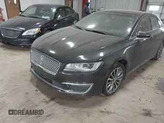 2019 Lincoln MKZ Standard with VIN 3LN6L5A98KR605023, listed as a IAAI auction lot 41378493 with 150,907 mi miles. Bid and sale history available at carsss.com. Image 17.