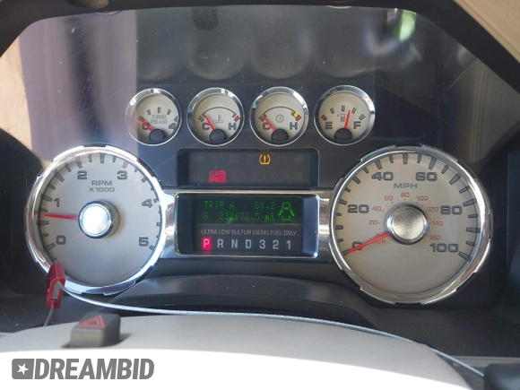2008 Ford F-250 XL z VIN 1FTSW21R18ED34925, wystawiony jako IAAI lot #42425506 z przebiegiem 232 672 mil mil oraz . Historia ofert i sprzedaży dostępna na DreamBid. Obrazek 7.