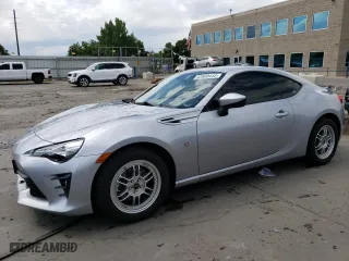 2020 Toyota 86 GT with VIN JF1ZNAE1XL8753529, listed as a Copart auction lot 62600444 with 5,652 mi miles and Clean Title. Bid and sale history available at carsss.com. Image 1.