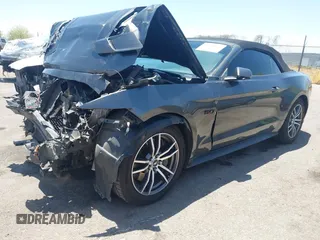 2017 Ford Mustang GT Premium z VIN 1FATP8FFXH5287242, wystawiony jako IAAI lot #42294315 z przebiegiem 92 831 mil mil oraz . Historia ofert i sprzedaży dostępna na DreamBid. Obrazek 2.