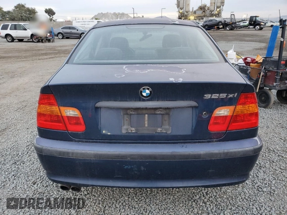 2005 BMW 3 Series 325xi with VIN WBAEU33445PR14886, listed as a Copart auction lot 82465894 with 203,328 mi miles and Clean Title. Bid and sale history available at carsss.com. Image 6.