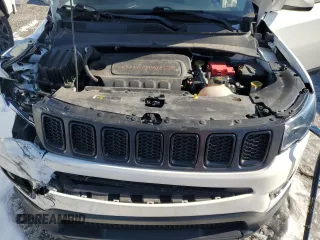 2020 Jeep Compass Latitude с VIN 3C4NJCBB5LT218817, выставлен на аукционе Copart как лот 41503065 с пробегом 91 763 миль миль и Списание • Salvage title. История ставок и продаж доступна на DreamBid. Изображение 11.