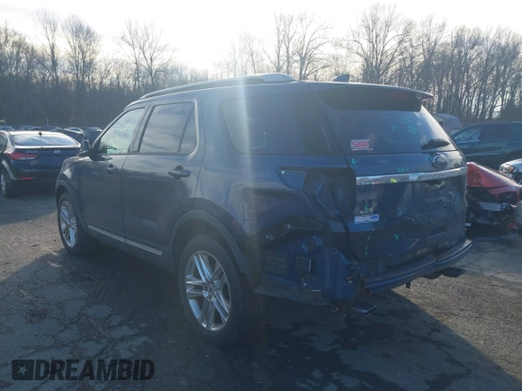 2016 Ford Explorer XLT z VIN 1FM5K8D88GGB48652, wystawiony jako IAAI lot #41781476 z przebiegiem 113 650 mil mil oraz . Historia ofert i sprzedaży dostępna na DreamBid. Obrazek 3.