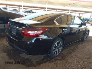 2017 Nissan Altima SV with VIN 1N4AL3AP2HC486044, listed as a IAAI auction lot 42029663 with 137,854 mi miles and . Bid and sale history available at carsss.com. Image 4.