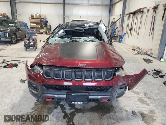 2022 Jeep Compass Trailhawk with VIN 3C4NJDDB7NT115064, listed as a Copart auction lot 58568375 with 13,267 mi miles and Salvage title. Bid and sale history available at DreamBid. Image 5.