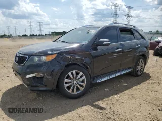 2013 Kia Sorento SX with VIN 5XYKW4A22DG357520, listed as a Copart auction lot 61084105 with 204,978 mi miles and Salvage title. Bid and sale history available at DreamBid. Image 1.