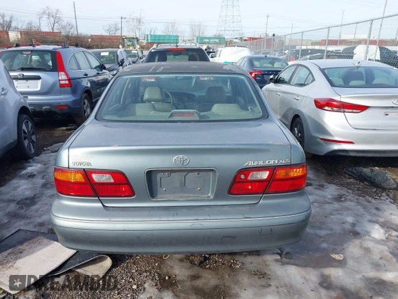 1998 Toyota Avalon XL with VIN 4T1BF18B1WU221509, listed as a IAAI auction lot 41416174 with 260,425 mi miles and . Bid and sale history available at DreamBid. Image 16.