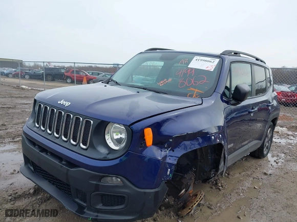 2017 Jeep Renegade Sport with VIN ZACCJAAB5HPF73174, listed as a IAAI auction lot 41998062 with 94,137 mi miles. Bid and sale history available at carsss.com. Image 17.