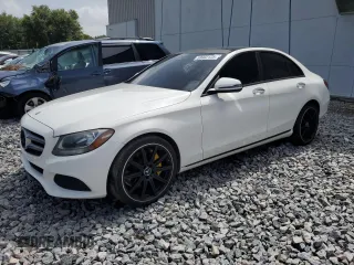 2017 Mercedes-Benz C 300 z VIN 55SWF4JB7HU189256, wystawiony jako Copart lot #59902125 z przebiegiem 83 901 mil mil oraz Czysty tytuł • Clean title. Historia ofert i sprzedaży dostępna na DreamBid. Obrazek 1.