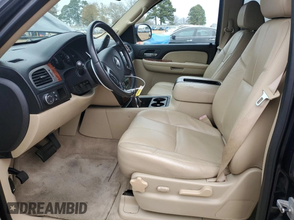 2008 Chevrolet Suburban Commercial with VIN 1GNFC16098R142909, listed as a Copart auction lot 86202704 with 234,876 mi miles and Clean Title. Bid and sale history available at carsss.com. Image 7.