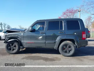 2011 Jeep Liberty Sport z VIN 1J4PN2GK5BW594419, wystawiony jako IAAI lot #41995859 z przebiegiem 131 280 mil mil oraz . Historia ofert i sprzedaży dostępna na DreamBid. Obrazek 13.