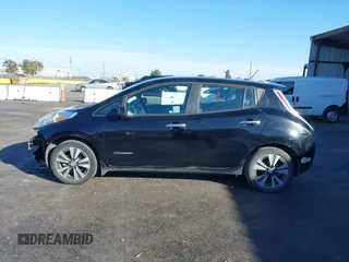 2015 Nissan LEAF S z VIN 1N4AZ0CP7FC321257, wystawiony jako IAAI lot #40806310 z przebiegiem 61 443 mil mil oraz . Historia ofert i sprzedaży dostępna na DreamBid. Obrazek 15.