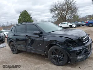2019 Volkswagen Tiguan SE with VIN 3VV2B7AX2KM187217, listed as a IAAI auction lot 41937845 with 89,138 mi miles. Bid and sale history available at carsss.com. Image 13.