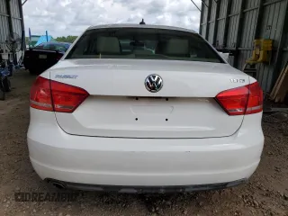 2014 Volkswagen Passat SE z VIN 1VWBT7A34EC075708, wystawiony jako Copart lot #57662405 z przebiegiem 78 077 mil mil oraz Szkoda całkowita • Salvage title. Historia ofert i sprzedaży dostępna na DreamBid. Obrazek 6.