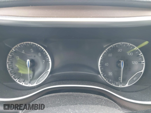 2018 Chrysler Pacifica Touring L Plus с VIN 2C4RC1EG9JR127976, выставлен на аукционе IAAI как лот 42178877 с пробегом Не указан миль и . История ставок и продаж доступна на DreamBid. Изображение 16.