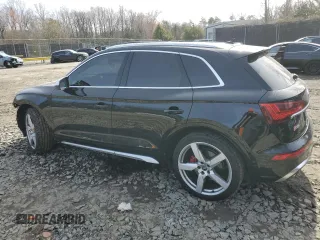 2022 Audi SQ5 Prestige with VIN WA1C4AFY0N2024051, listed as a Copart auction lot 44236384 with 26,607 mi miles. Bid and sale history available at carsss.com. Image 2.