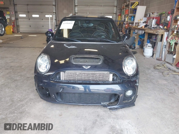 2008 MINI Hardtop S with VIN WMWMF73568TT87273, listed as a IAAI auction lot 41996859 with 107,671 mi miles and . Bid and sale history available at DreamBid. Image 13.