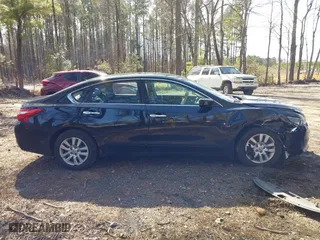 2017 Nissan Altima 2.5 SR with VIN 1N4AL3AP7HC236587, listed as a IAAI auction lot 41591452 with 101,429 mi miles. Bid and sale history available at carsss.com. Image 14.