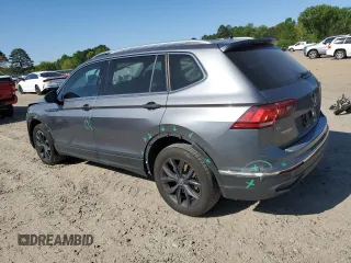 2024 Volkswagen Tiguan SE with VIN 3VV3B7AXXRM069012, listed as a Copart auction lot 53163665 with 34,464 mi miles and Clean title. Bid and sale history available at DreamBid. Image 2.